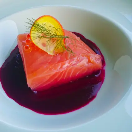 sous-vide-salmon-in-beetroot-sauce.png